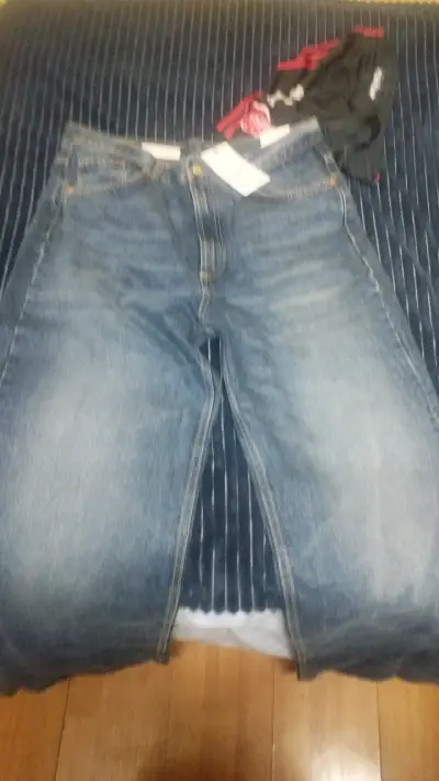 Jeans de mezclilla azules - miniatura 3