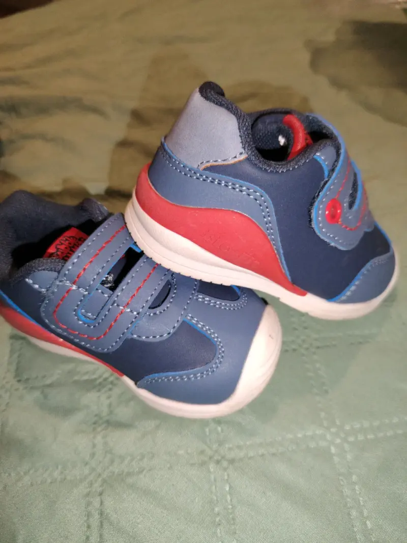 Zapatillas infantiles azul y rojo talla 20 - 4