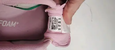 Zapatillas deportivas rosadas - miniatura 2