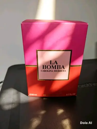 Perfume La Bomba Carolina Herrera - miniatura 3