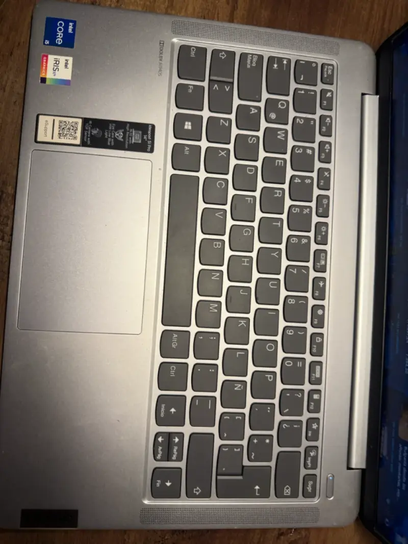 Laptop Lenovo usada - 3