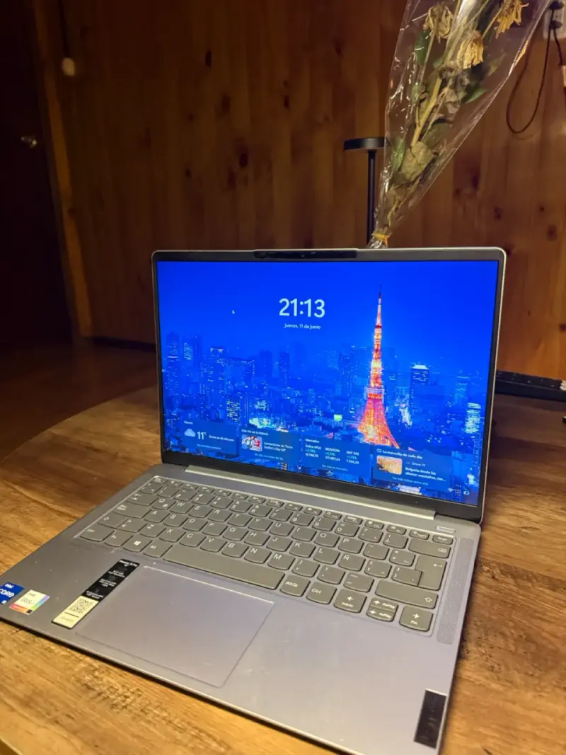 Laptop Lenovo usada - 4