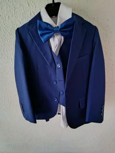 Traje infantil azul con corbata - miniatura 2