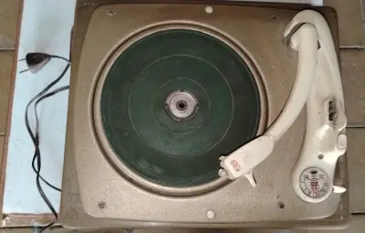 Tocadiscos vintage REX - miniatura 1