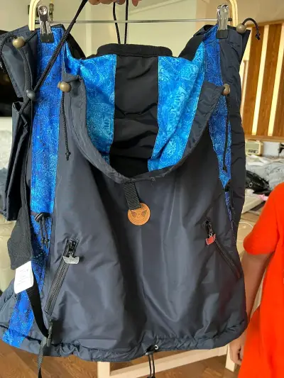 Mochila portabebé ergonómica - miniatura 2