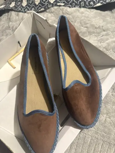 Zapatos planos marrones - miniatura 3