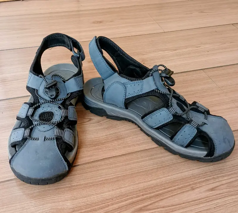 Sandalias trekking grises - 1
