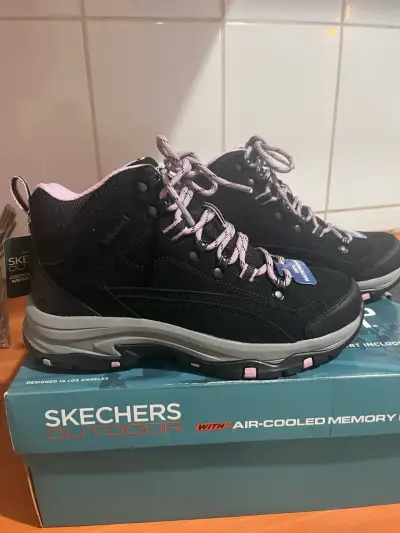 Botines negros Skechers Outdoor - miniatura 1