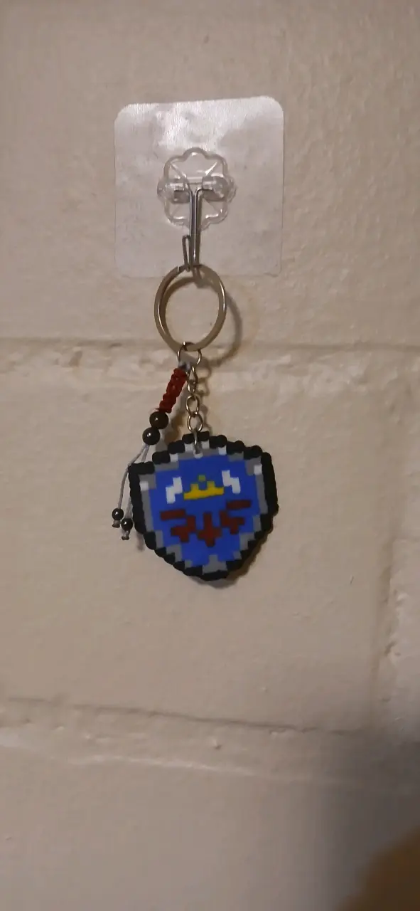 Llavero Escudo Hyliano Pixel Art - 2