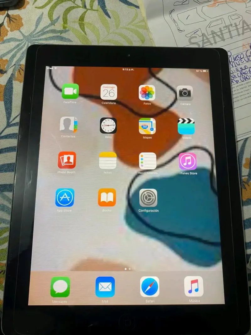 iPad gris en buen estado - 2