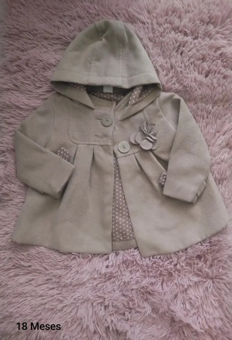 Abrigo beige para bebé - 4