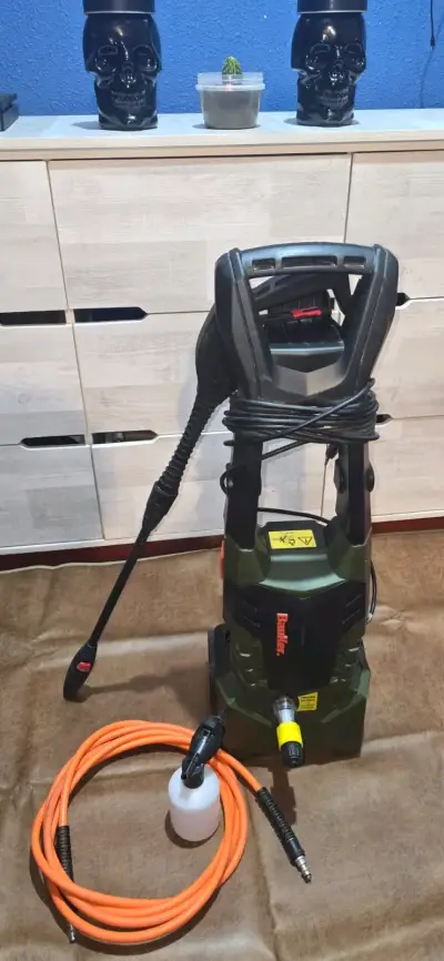 Hidrolavadora BauKer con accesorios - miniatura 1