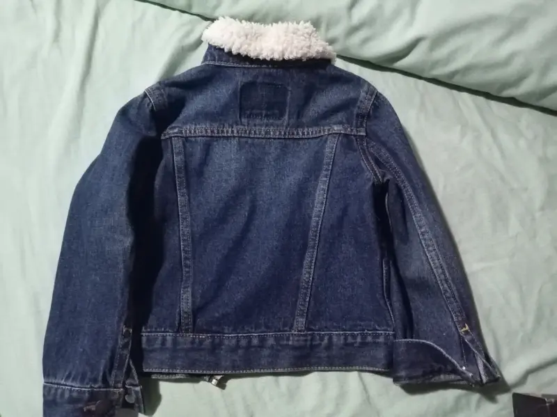 Chaqueta de mezclilla con cuello de cordero - 2