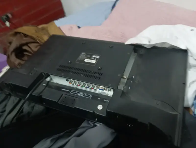 Pantalla monitor LED 24 pulgadas - 2