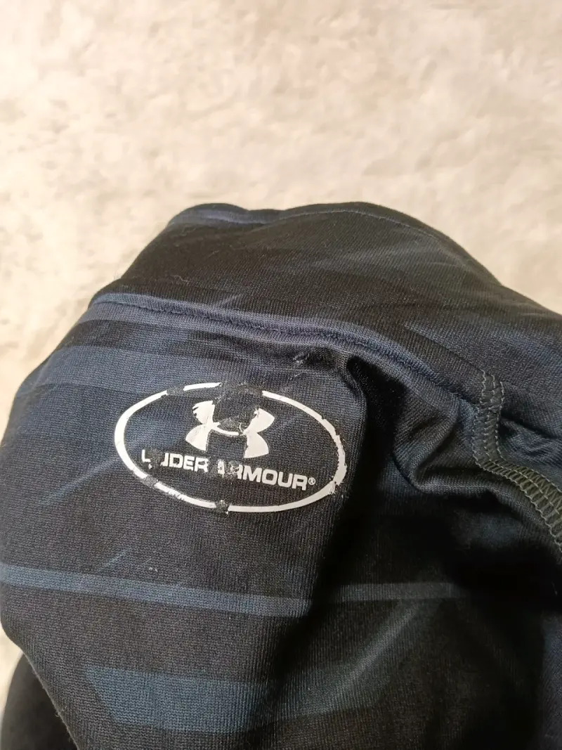 Polera deportiva azul marino - 2