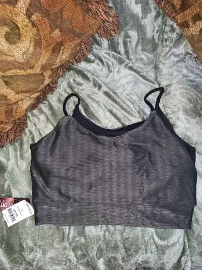 Top deportivo con tirantes - miniatura 2