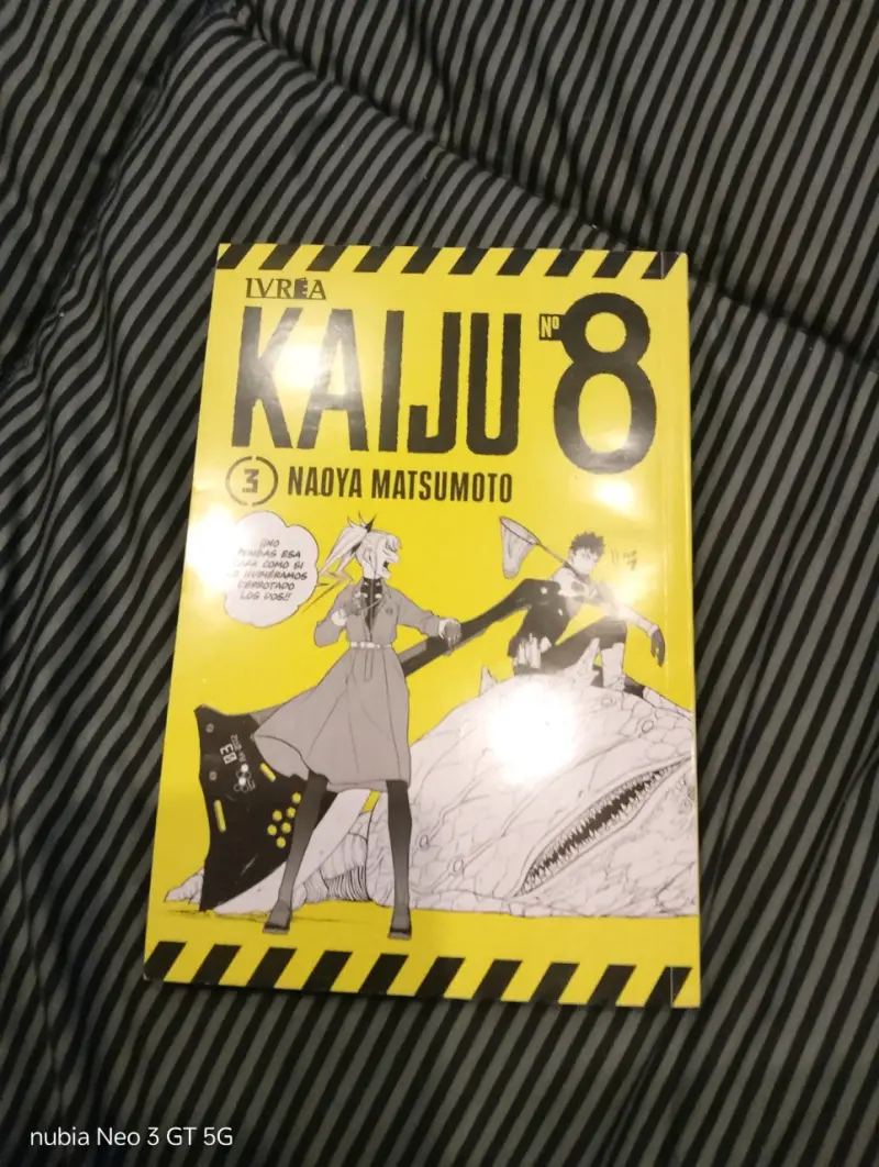 Manga Kaiju No. 8 Vol. 3 - 3