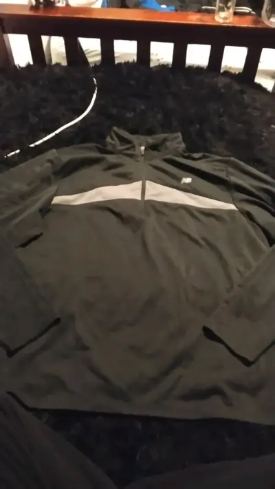 Chaqueta deportiva negra con gris - miniatura 1