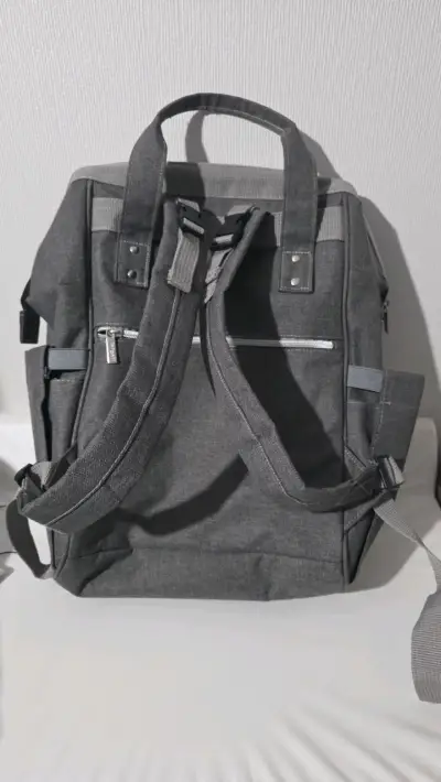Mochila pañalera gris Infantil - miniatura 2