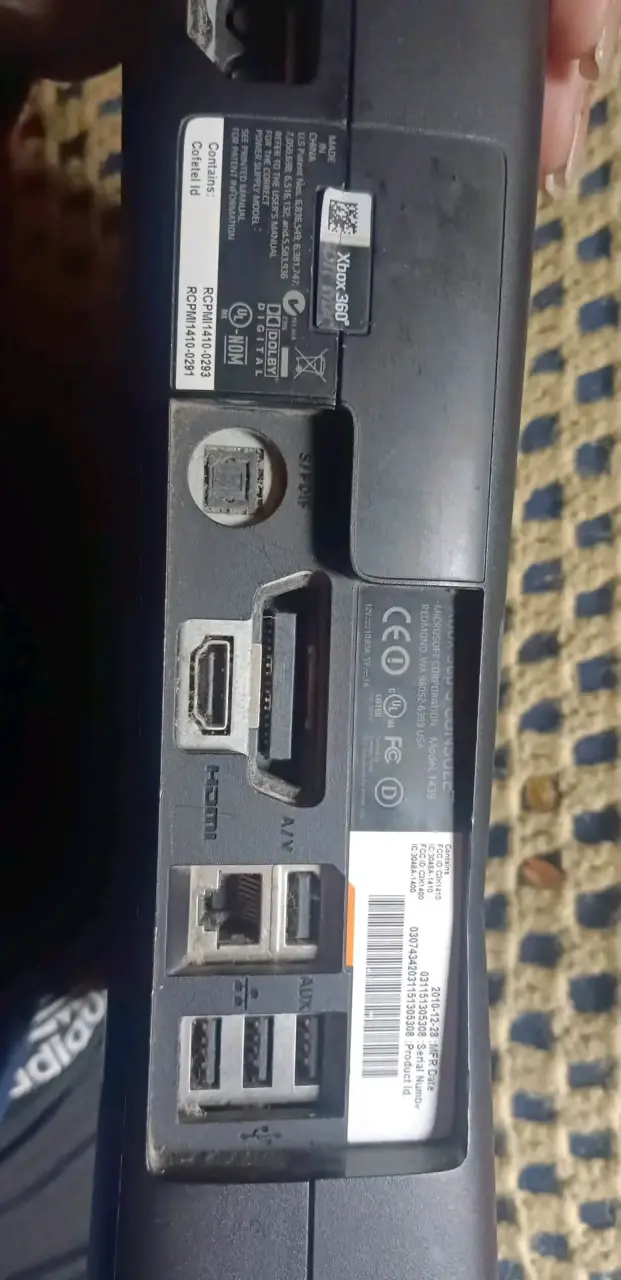 Consola Xbox 360 con kinect - 3