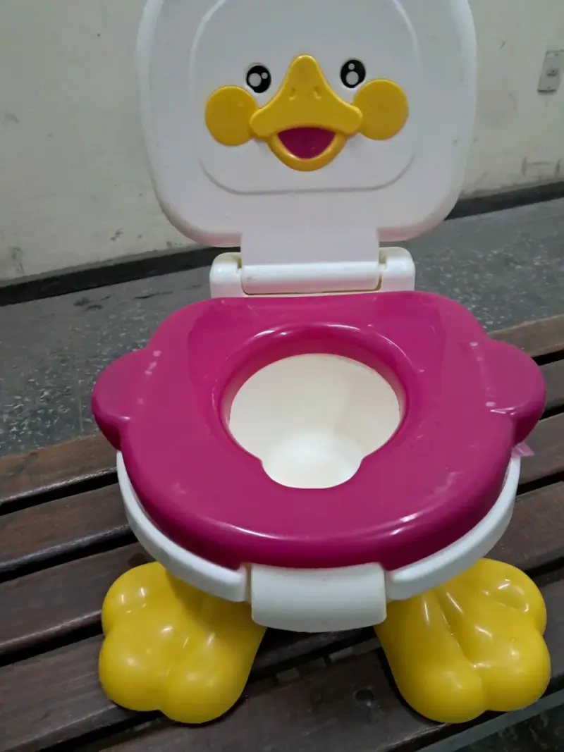 Bacinica infantil con diseño divertido - 2