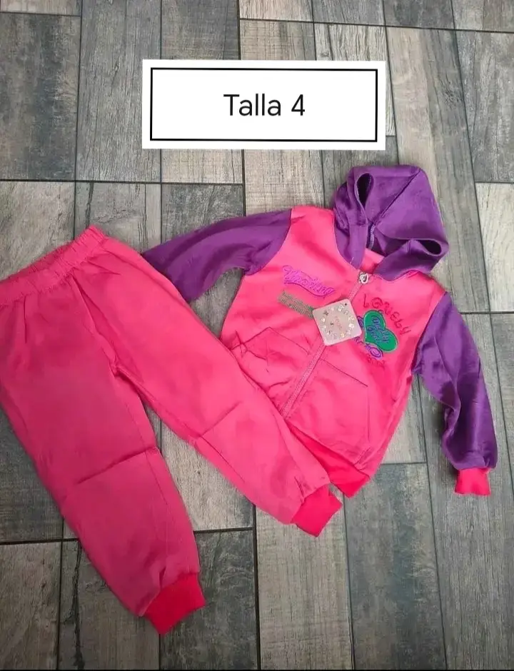 Conjunto buzo poliéster y polar adentro - 4