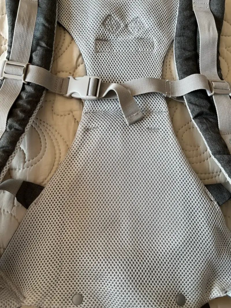 Portabebé ergonómico gris Infanti - 5
