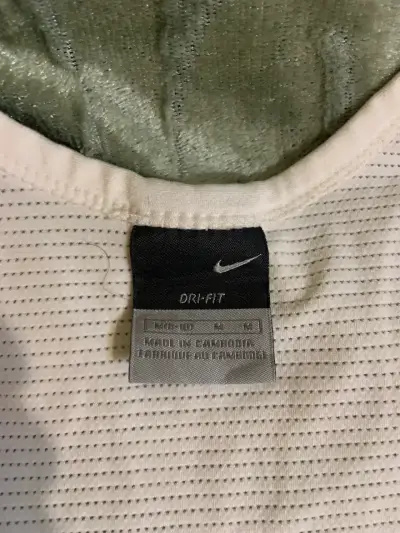 Polera deportiva estampada - miniatura 2