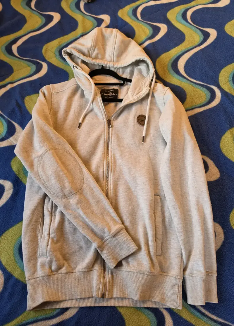 Polerón O'Neill gris con capucha
