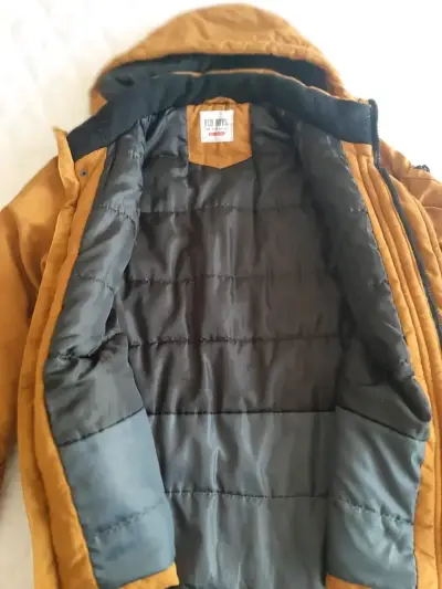 Parka marrón con capucha - miniatura 3