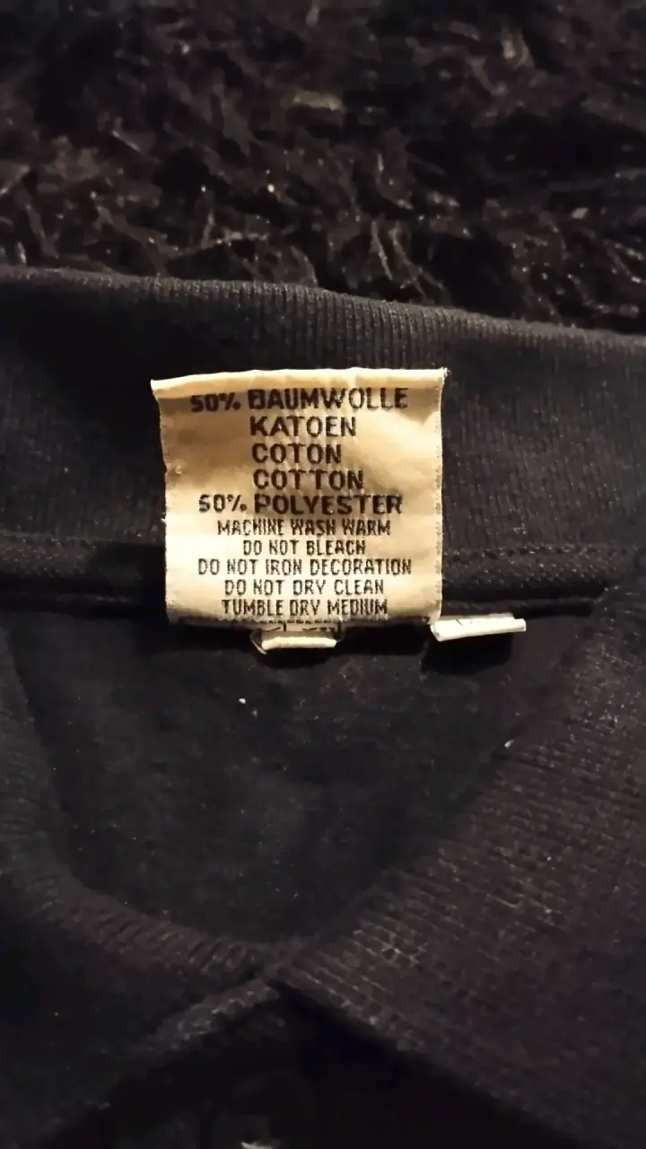 Polera cuello en V, negra de hombre - 4