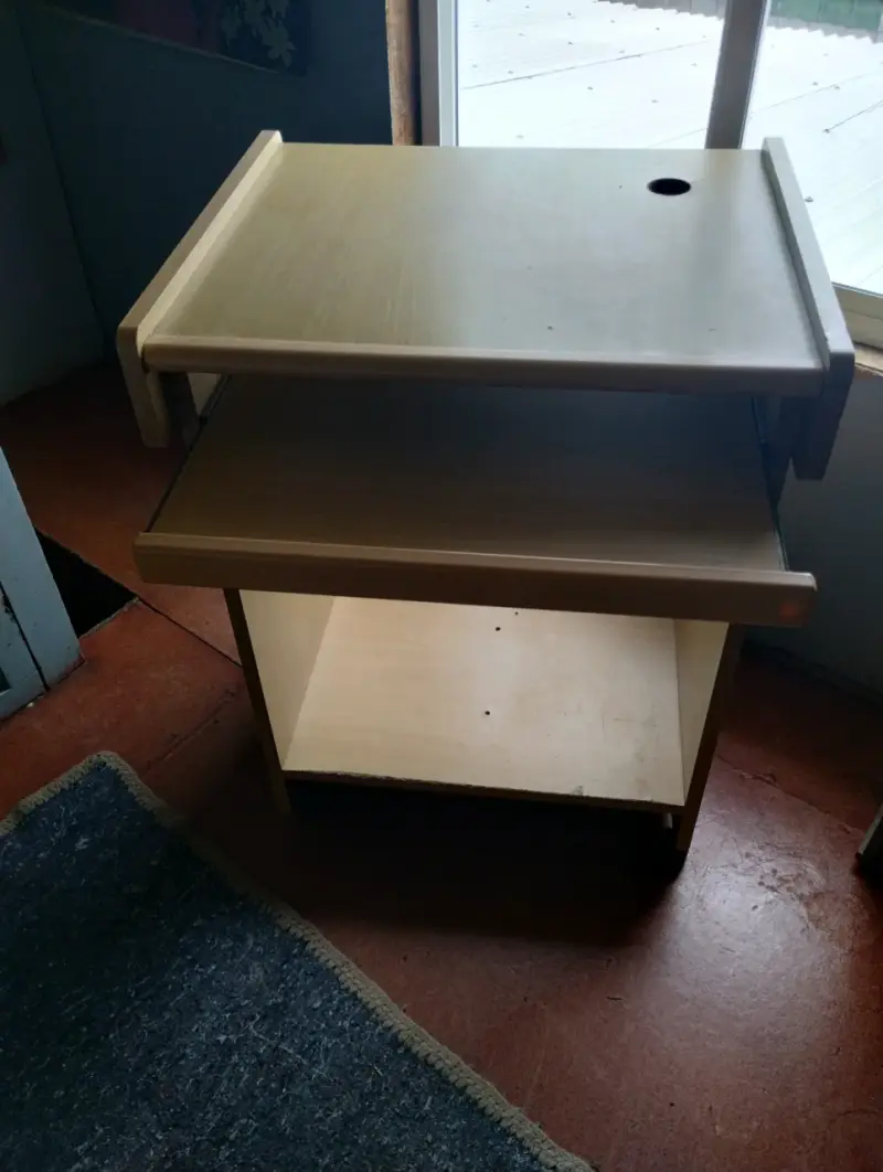 Mesa para computador - 2