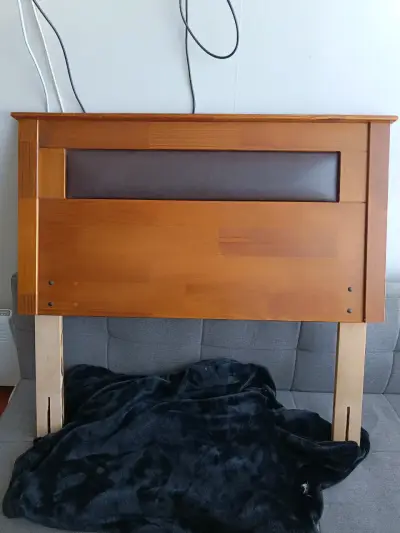Respaldo de cama de 1.5 plazas - miniatura 1
