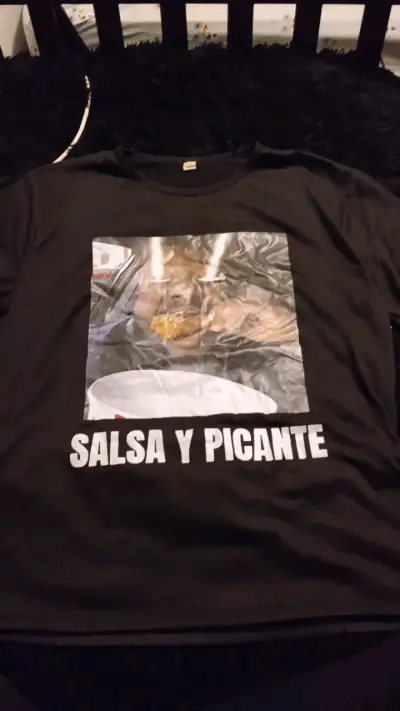 Polera negra 'Salsa y Picante' - miniatura 1