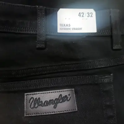 Jeans Wrangler Texas negros - miniatura 3