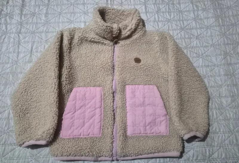 Chaqueta polar beige y rosada - 2