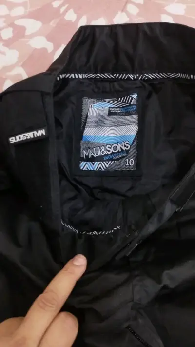 Pantalones negros de outdoor - miniatura 2