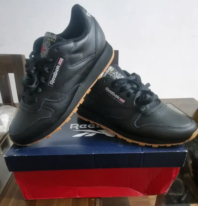 Zapatillas negras Reebok Classic Unisex - 1