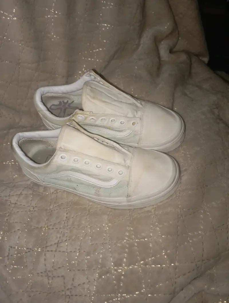 Zapatillas blancas diseño suave - 2