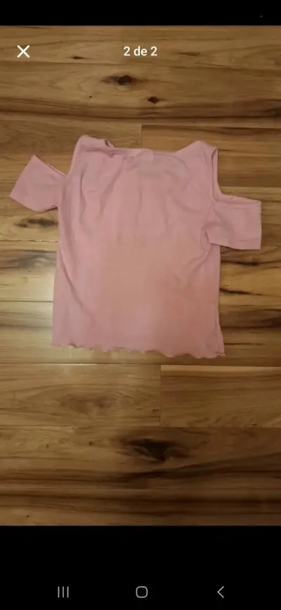 Polera rosada con hombros descubiertos - miniatura 2