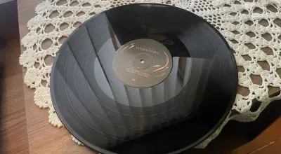 Vinilo Ariana Grande Dangerous Woman - miniatura 2