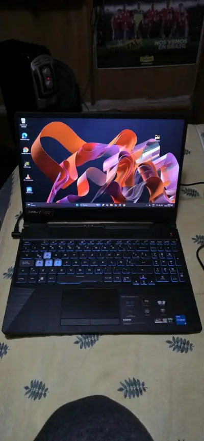 Laptop ASUS TUF Gaming F15 - miniatura 1
