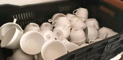 Tazas y platos para coffe break - miniatura 1
