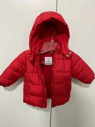 Chaqueta acolchada roja para niño - miniatura 5
