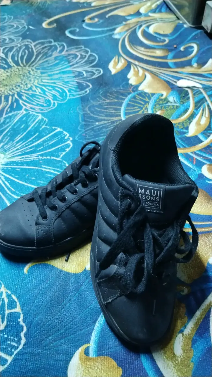 Zapatillas negras casuales