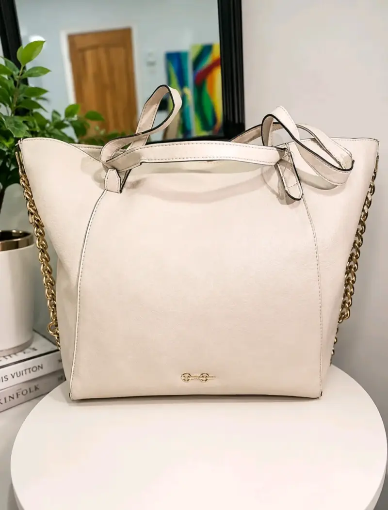 Bolso blanco elegante