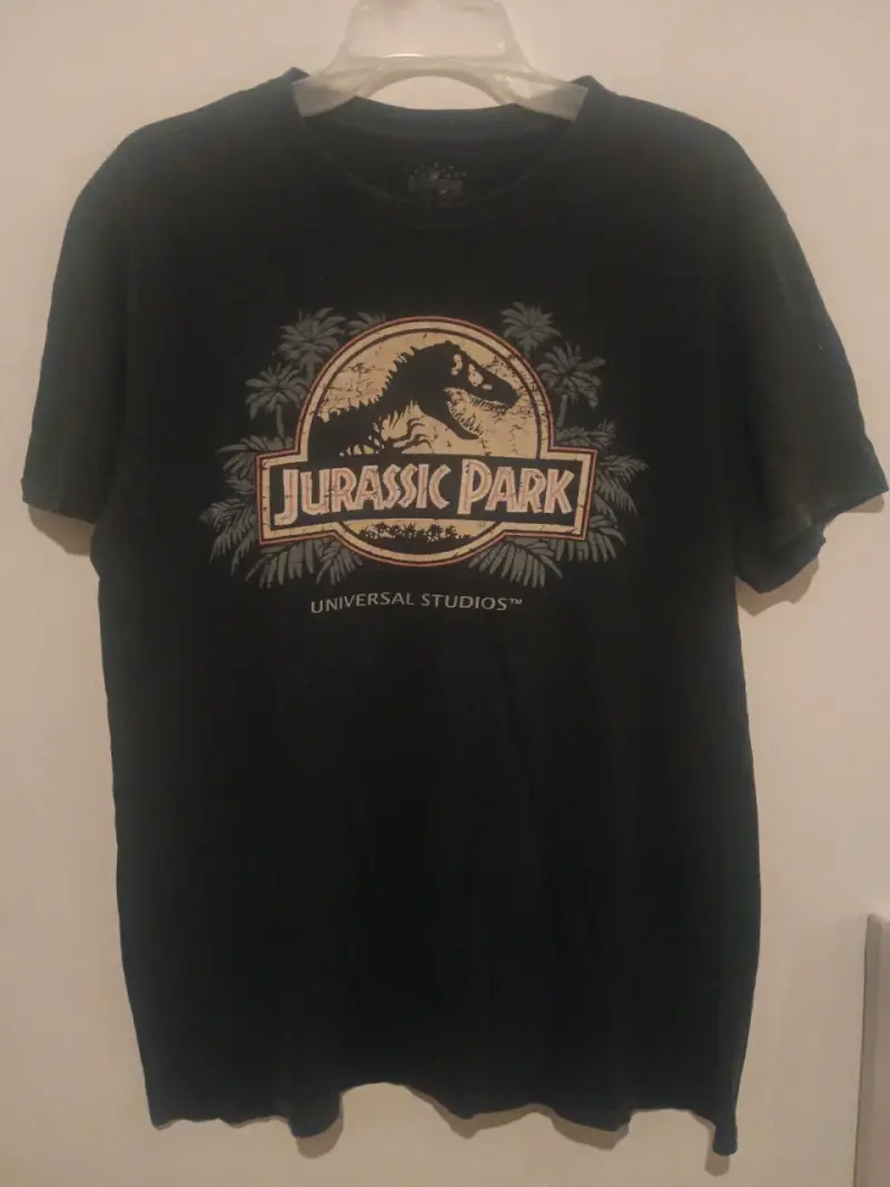 Polera Jurassic Park negra - 1