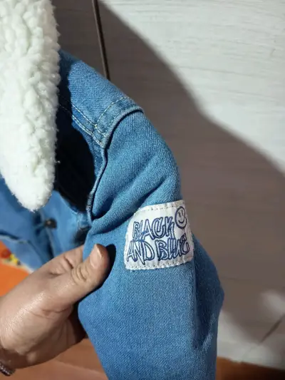 Chaqueta de mezclilla BLACK AND BLUE - miniatura 3