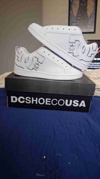 Zapatillas DC blancas nuevas - miniatura 1