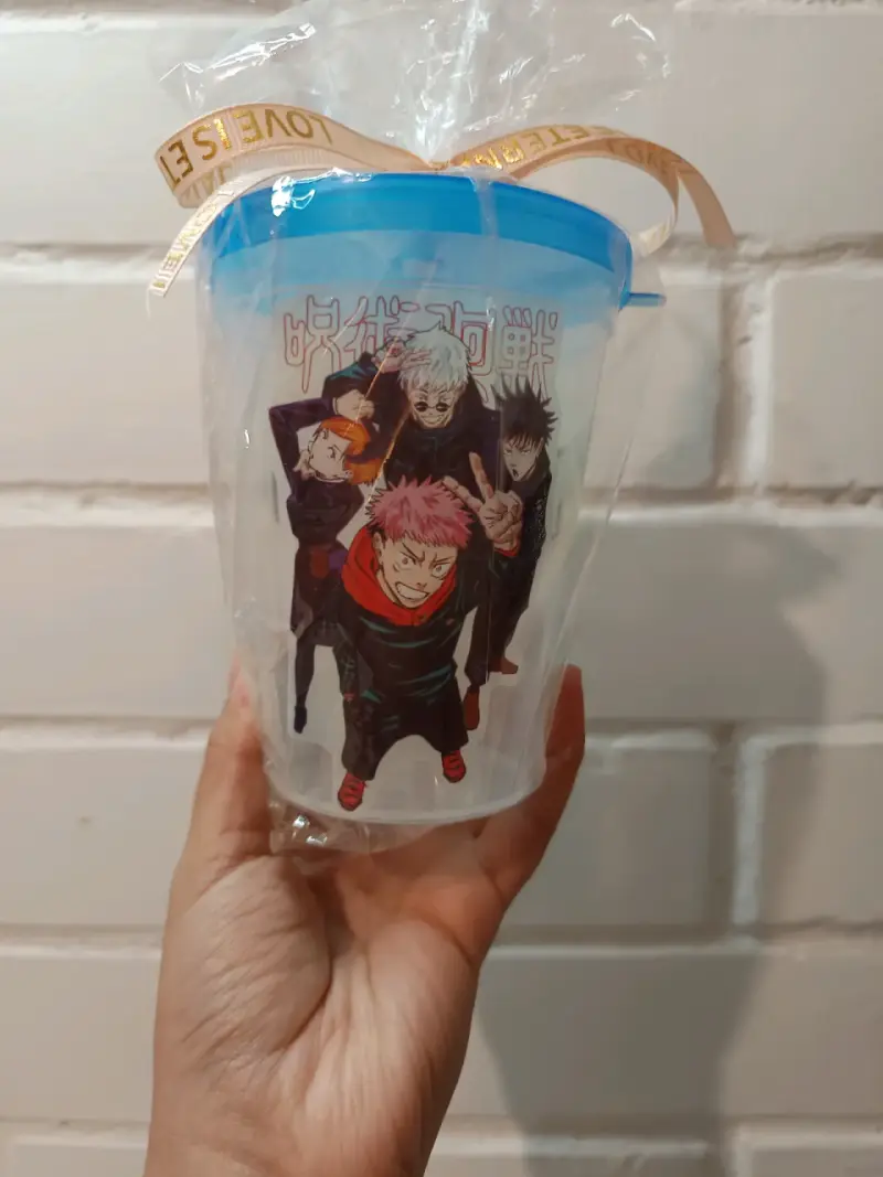 Vaso con diseño de anime - 3